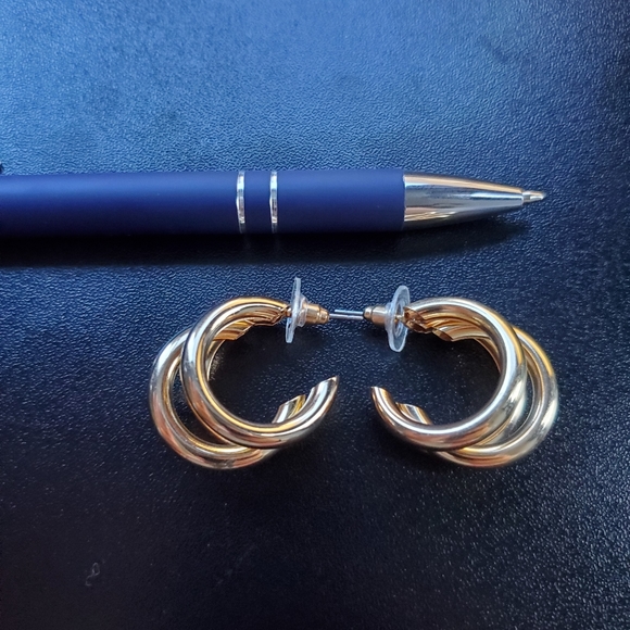 NWOT FOREVER 21 HOOPS - Picture 6 of 6